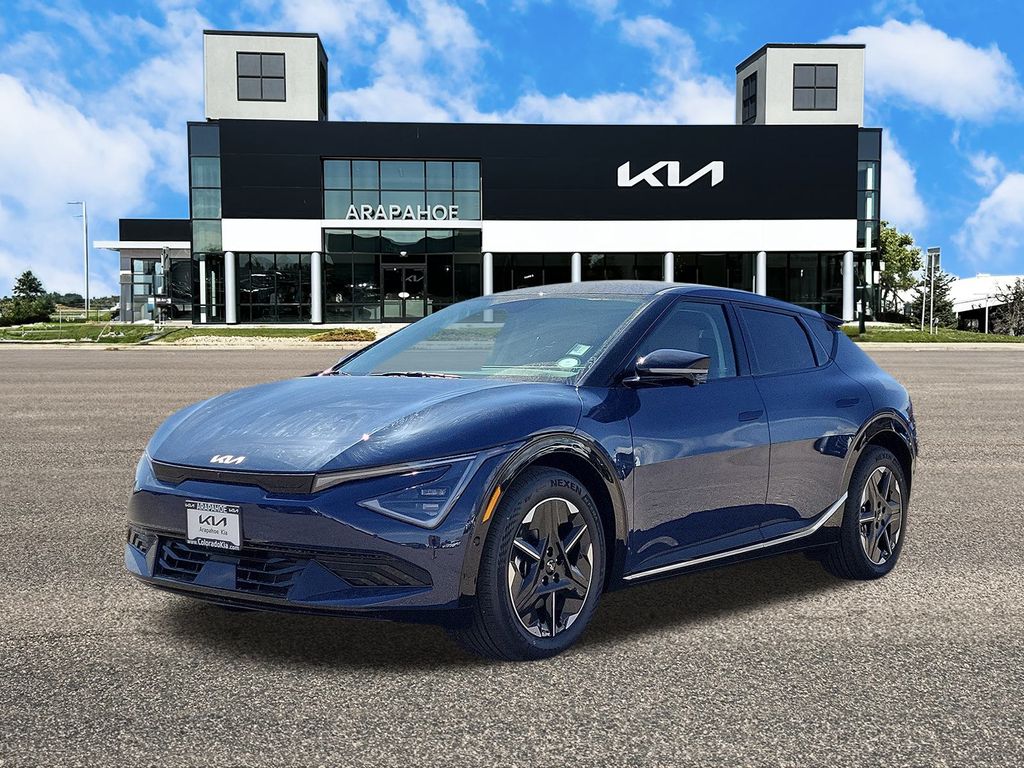 2025 Kia EV6 Wind photo 4