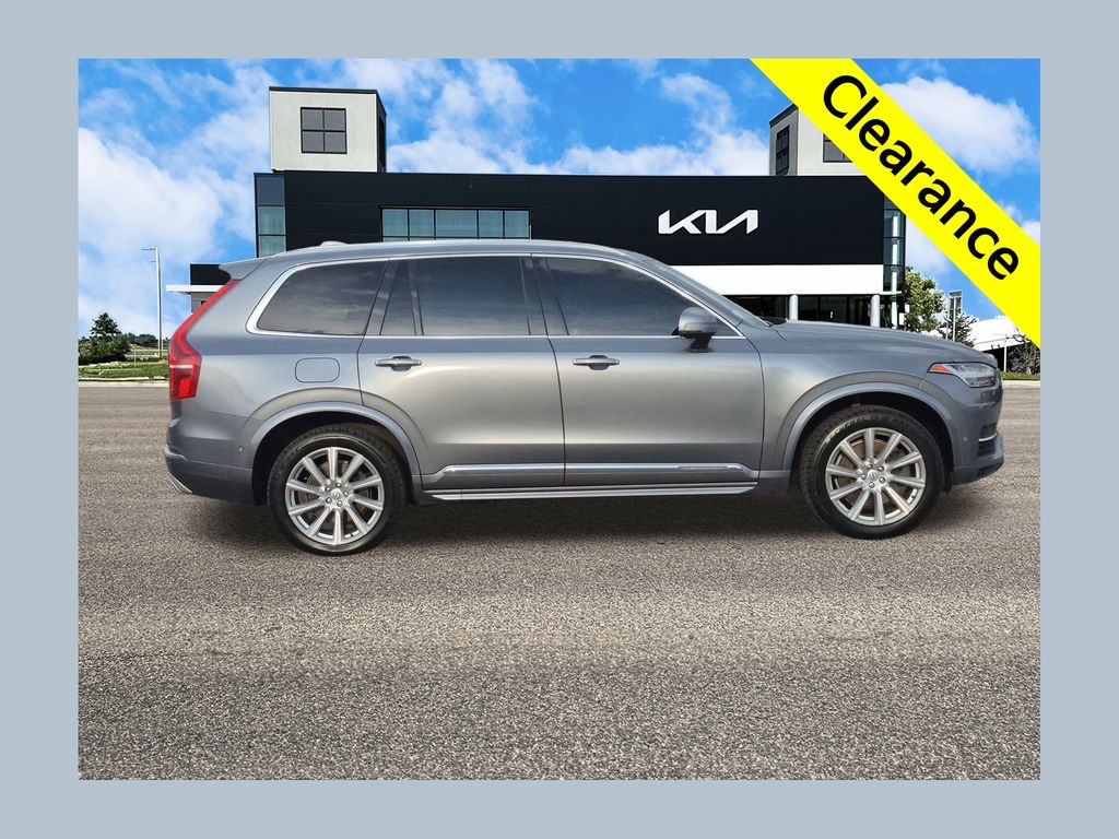 2017 Volvo XC90 Inscription