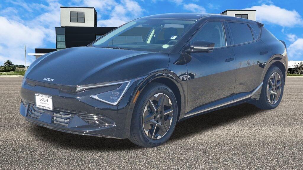 New 2025 Kia EV6 Wind SUV