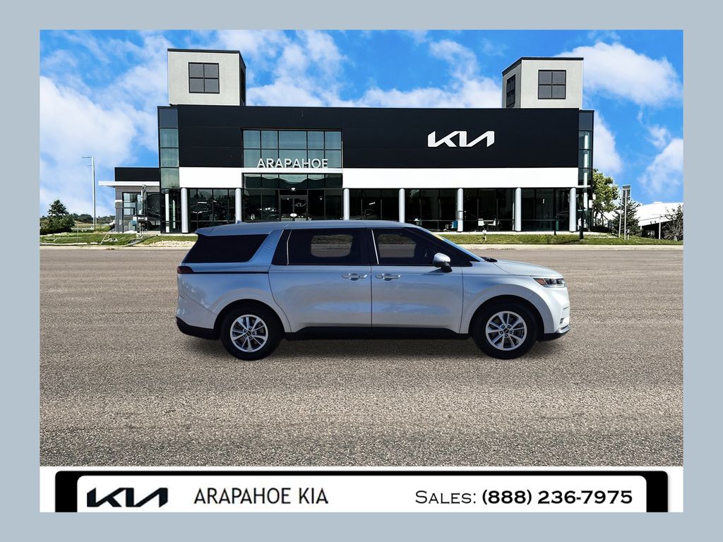 2023 Kia Carnival LX Seat Pkg's photo