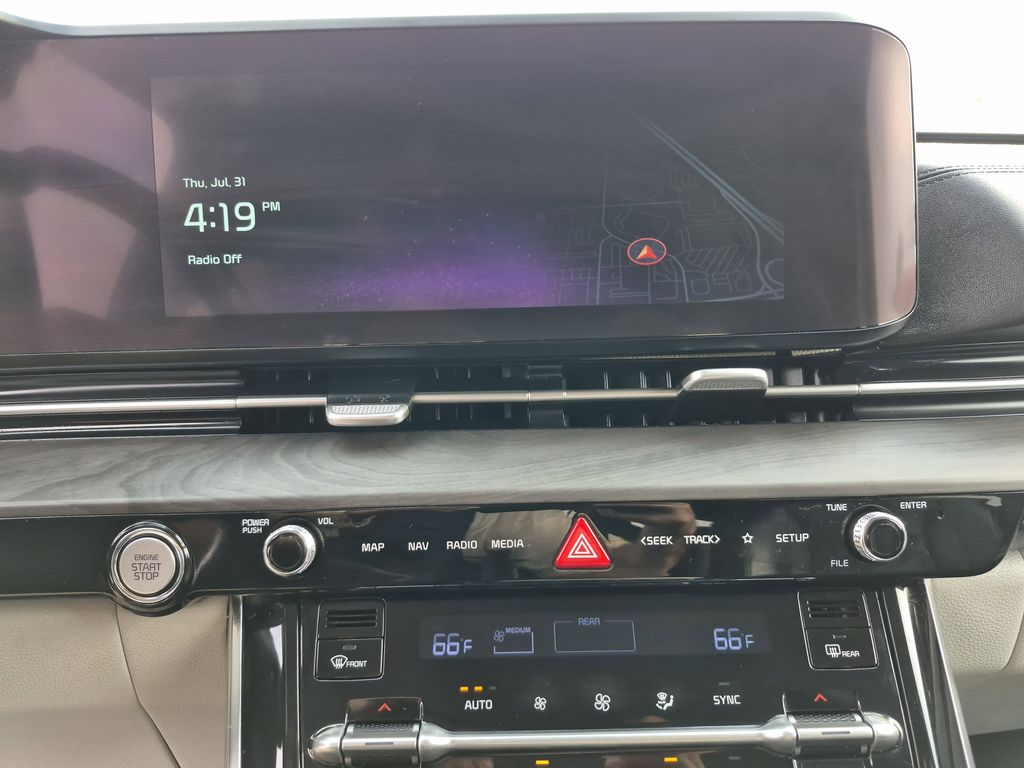 2023 Kia Carnival SX - Photo 9