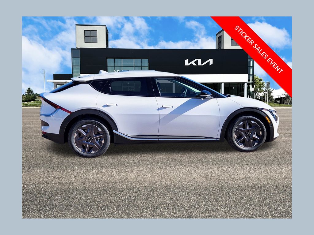 2025 Kia EV6 Light L/R AWD's photo