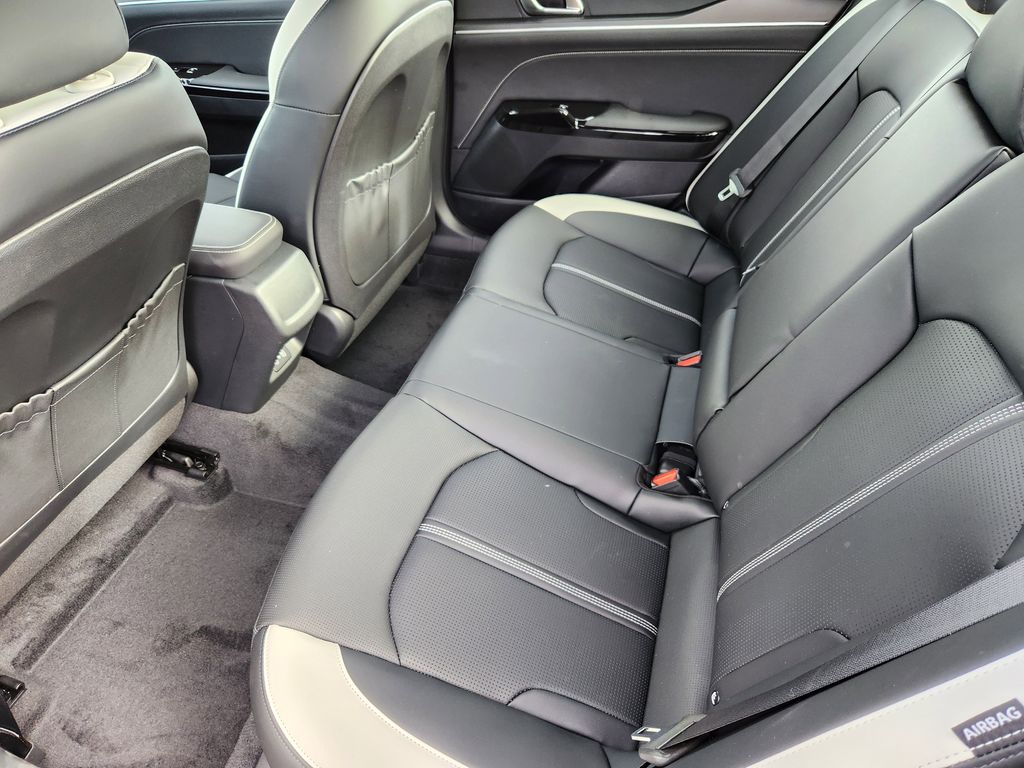 2026 Kia K5 GT-Line - Photo 11