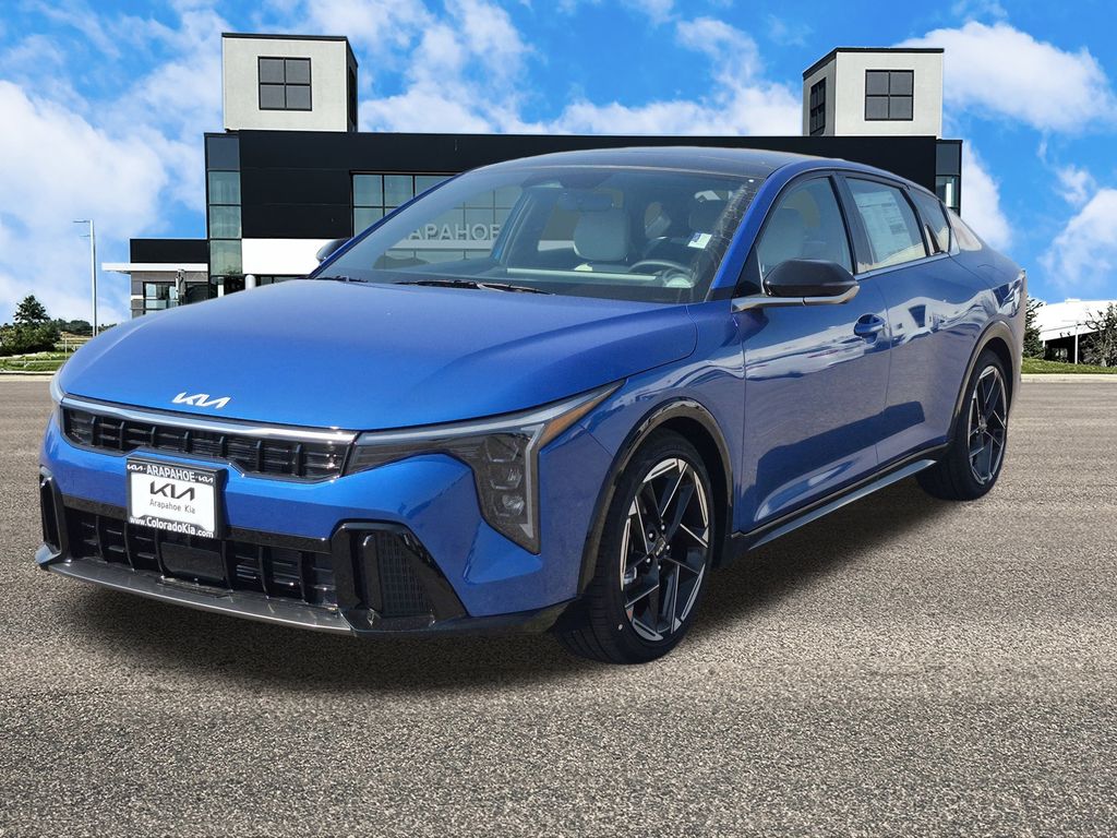 2025 Kia K4 GT-Line photo 4