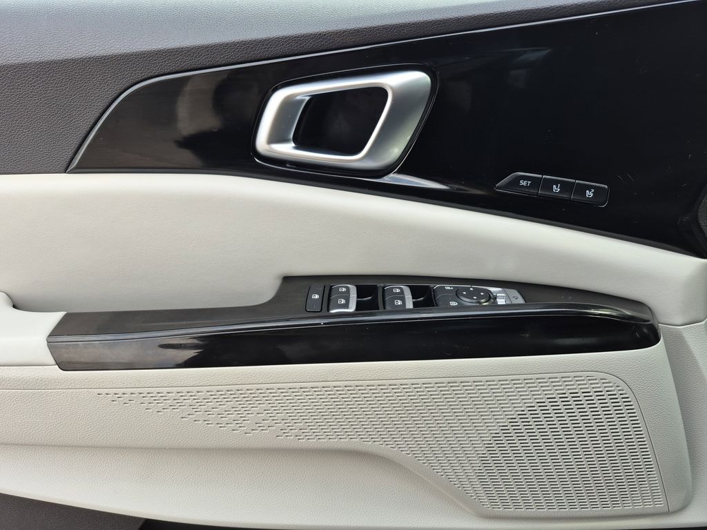 2023 Kia Carnival SX - Photo 7