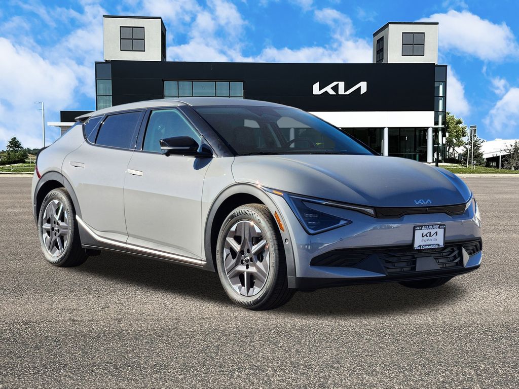 2025 Kia EV6 Light photo 2