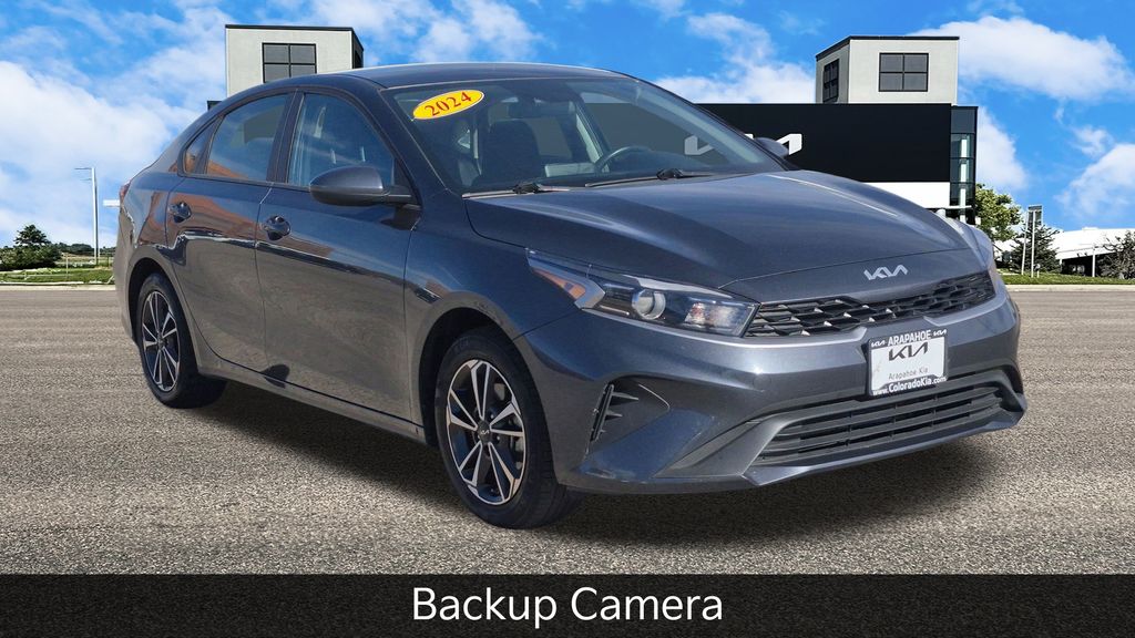 2024 Kia Forte LXS photo 2