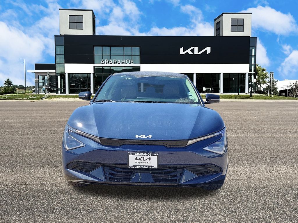 2025 Kia EV6 Wind photo 2