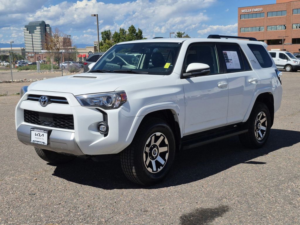 2024 Toyota 4Runner TRD Off-Road Premium photo 4
