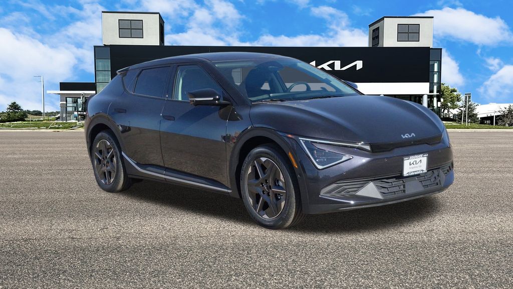 2025 Kia EV6 Light photo 2