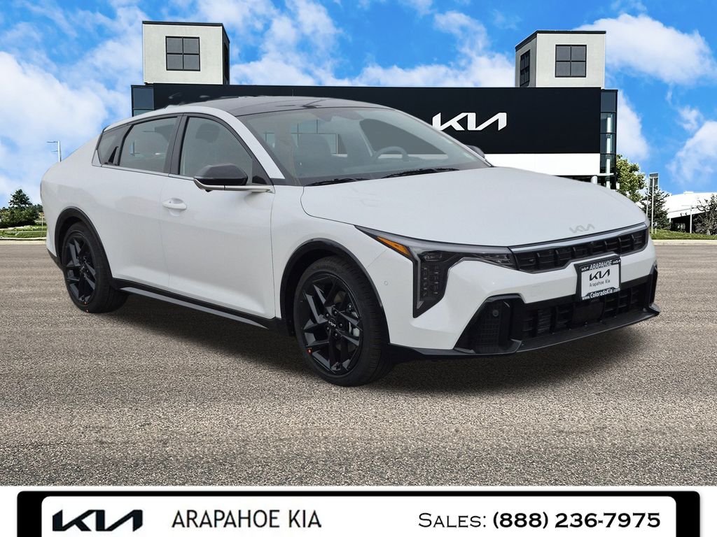 2025 Kia K4 GT-Line Turbo photo 3