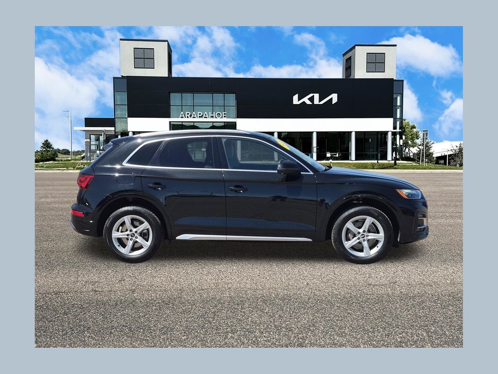 2021 Audi Q5 45 Premium's photo