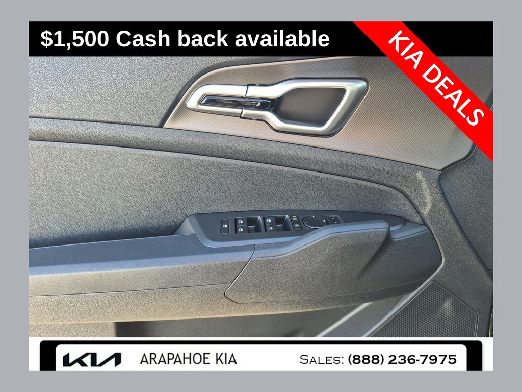 2026 Kia Sportage LX's photo