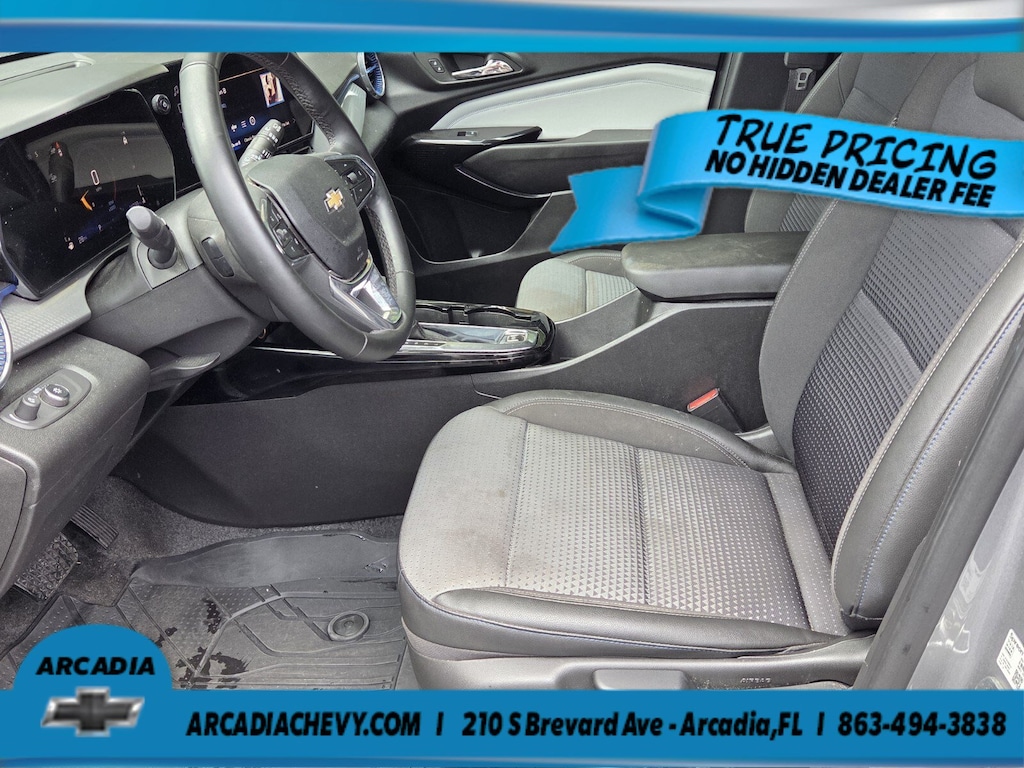 Used 2025 Chevrolet Trax LT FWD LT