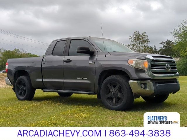 Used 2016 Toyota Tundra SR5 with VIN 5TFRW5F10GX199782 for sale in Chiefland, FL