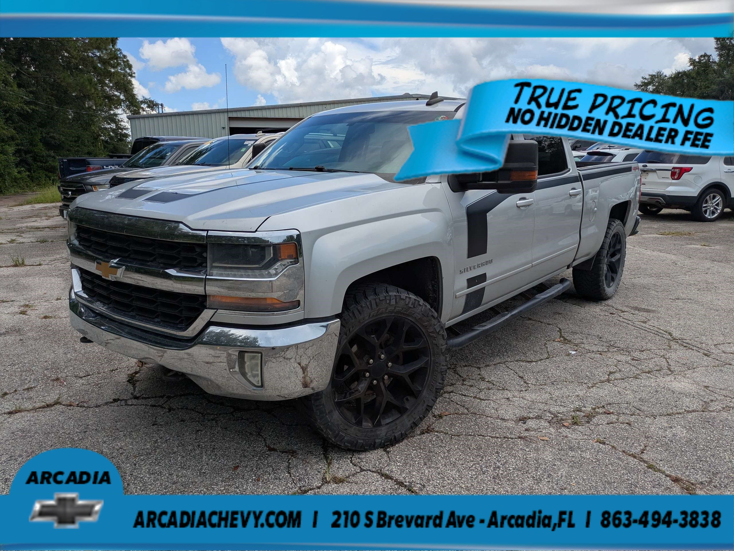 Used 2017 Chevrolet Silverado 1500 LT 4WD Crew Cab 153.0 LT w/1LT