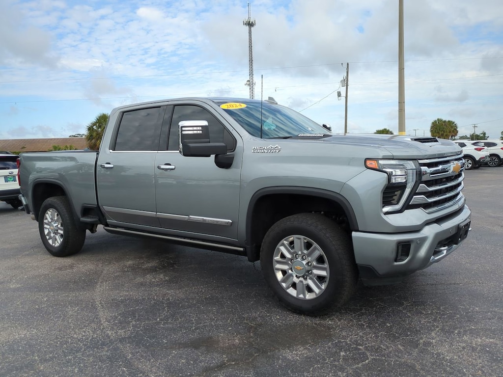 Used 2024 Chevrolet Silverado 2500HD High Country 4WD Crew Cab 159 High Country