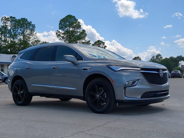 Used 2024 Buick Enclave Essence with VIN 5GAERBKW7RJ101537 for sale in Labelle, FL