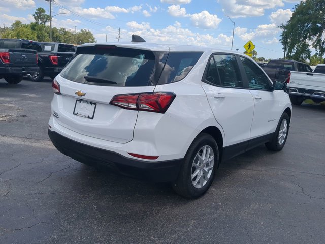 2023 Chevrolet Equinox LS photo 4