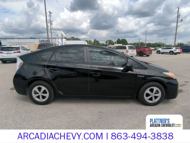 2015 Toyota Prius Four photo 3