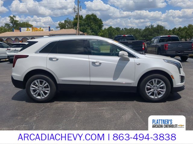 2021 Cadillac XT5 Luxury photo 3