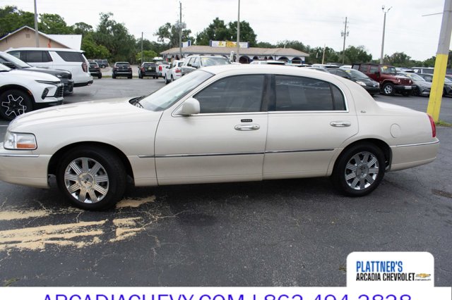 2003 Lincoln Town Car Cartier photo 2