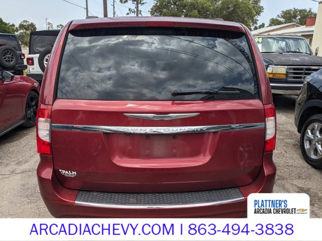 2012 Chrysler Town & Country photo 3