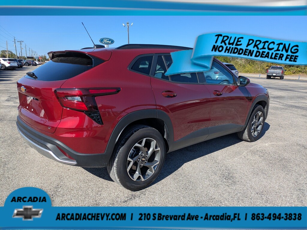 Used 2025 Chevrolet Trax LT FWD LT