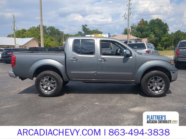 2019 Nissan Frontier SL photo 3