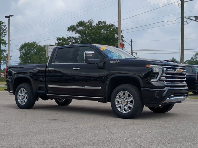 2024 Chevrolet Silverado 2500HD High Country photo 2