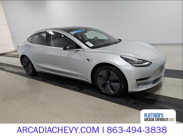 2018 Tesla Model 3 Long Range photo 4