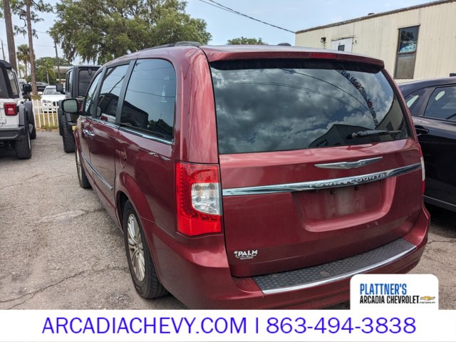2012 Chrysler Town & Country photo 4