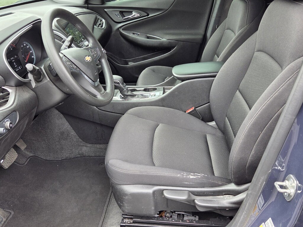 Used 2025 Chevrolet Malibu LS Sedan