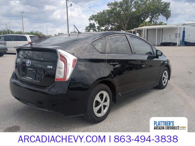 2015 Toyota Prius Four photo 4