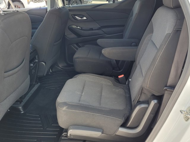 2021 Chevrolet Traverse Cloth 1LT photo 3