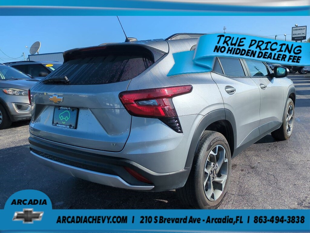 Used 2025 Chevrolet Trax LT FWD LT