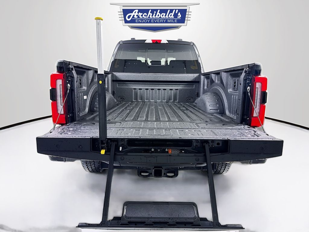 2024 Ford F-350 Super Duty Platinum - Photo 24