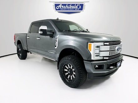 2019 Ford F-350SD Platinum Truck
