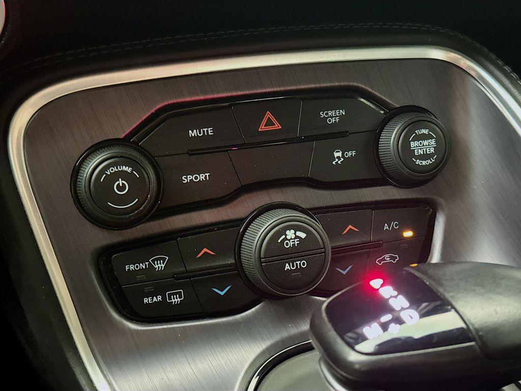2017 Dodge Challenger R/T - Photo 17