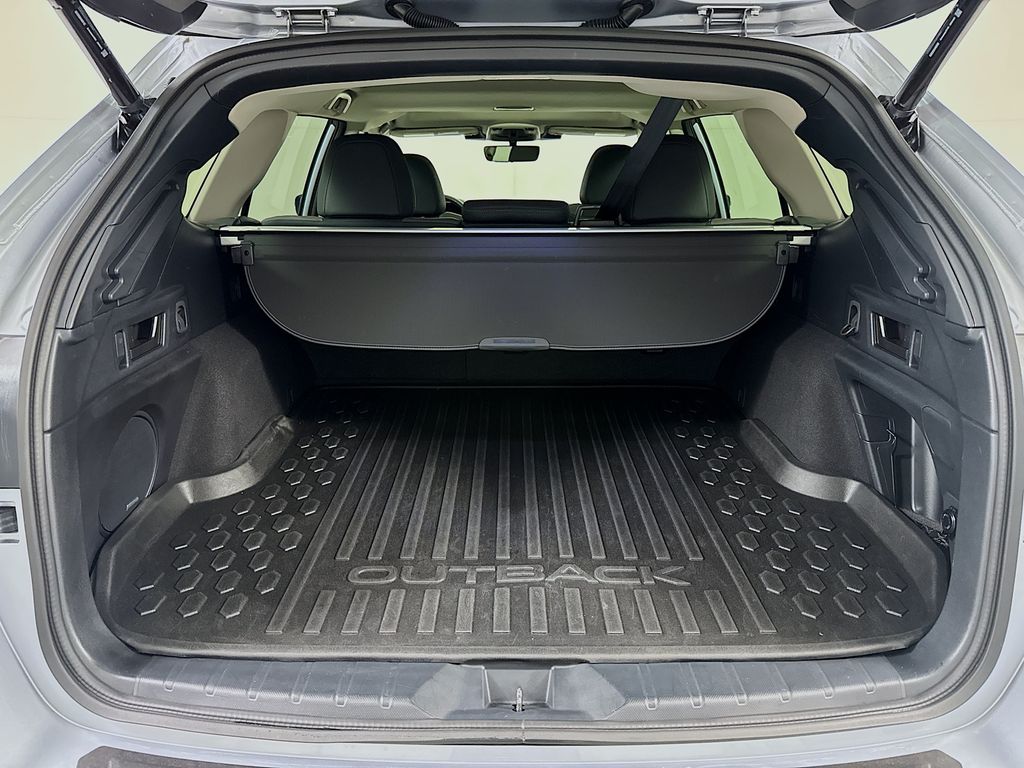 2025 Subaru Outback Onyx Edition - Photo 26