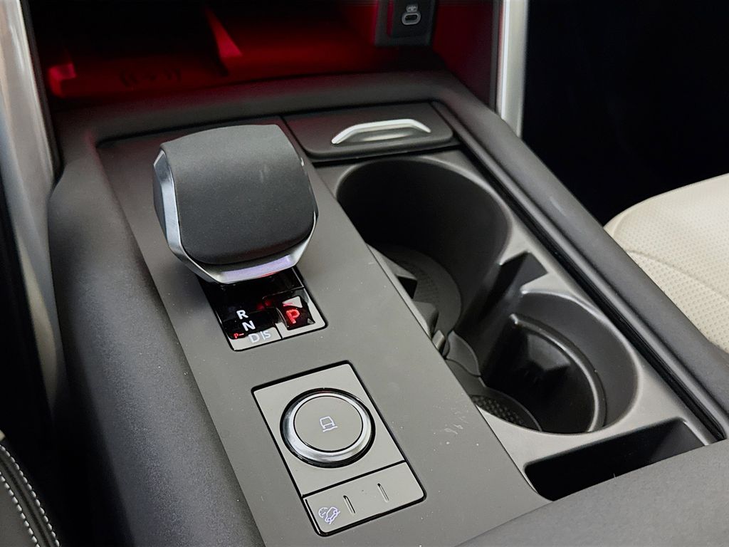 2025 Land Rover Discovery Dynamic SE - Photo 17
