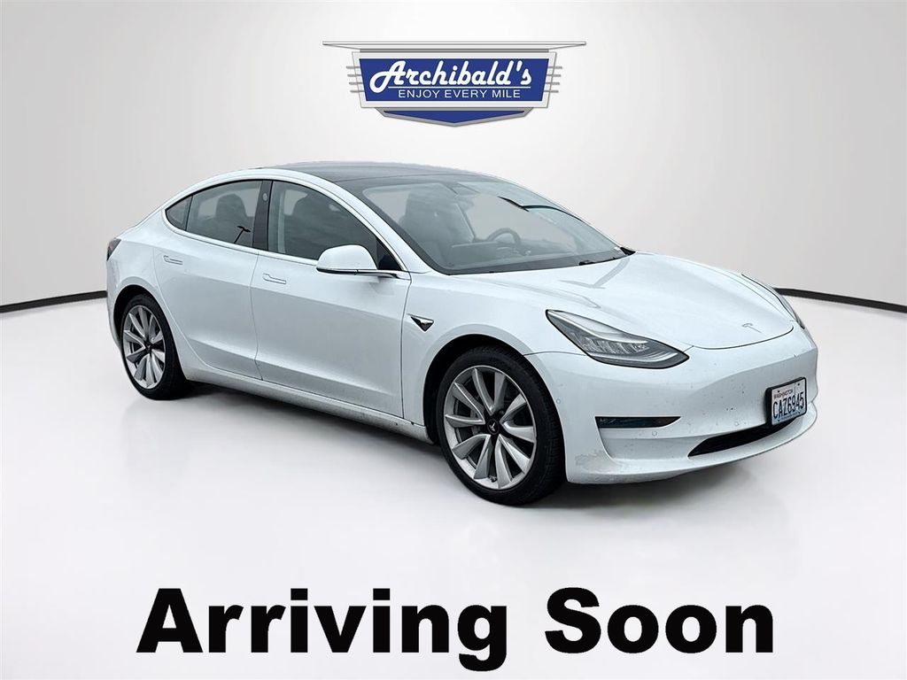 2020 Tesla Model 3 Long Range Dual Motor All-Wheel Drive's photo
