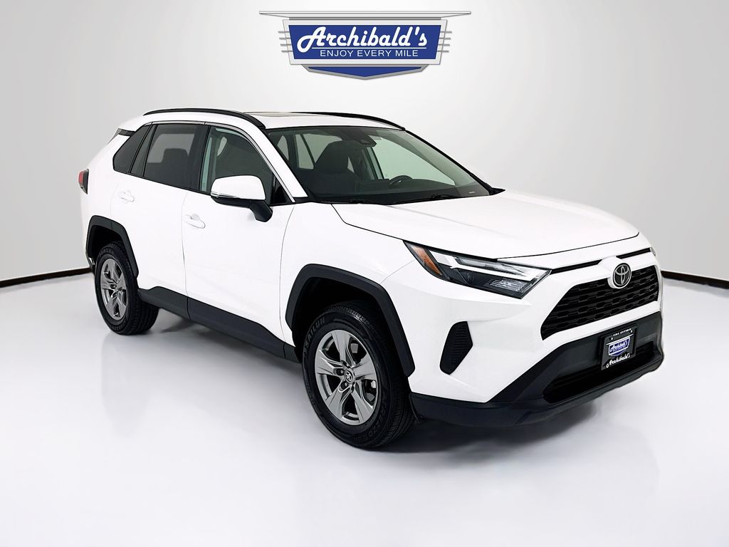 2024 Toyota RAV4 XLE