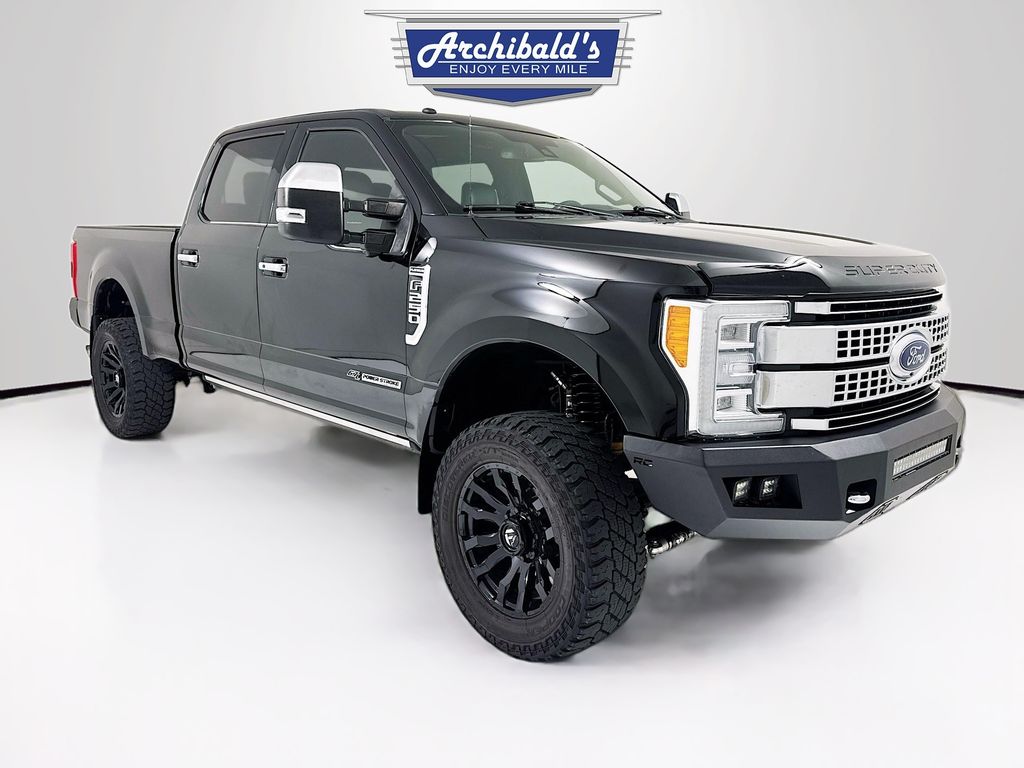 2017 Ford F-250 Platinum 4x4 Crew Cab 8' Box's photo
