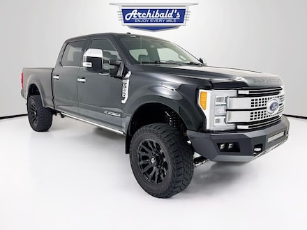 2017 Ford F-250SD Platinum Truck