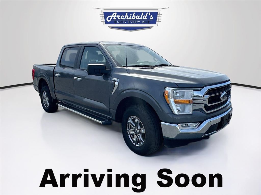 2023 Ford F-150 XLT 4x4 SuperCrew 145 in's photo