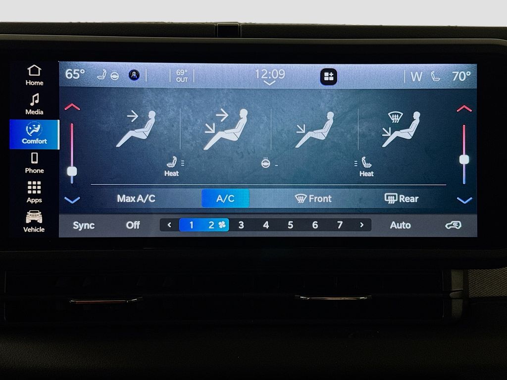 2025 Jeep Wrangler 4-Door Sahara - Photo 16