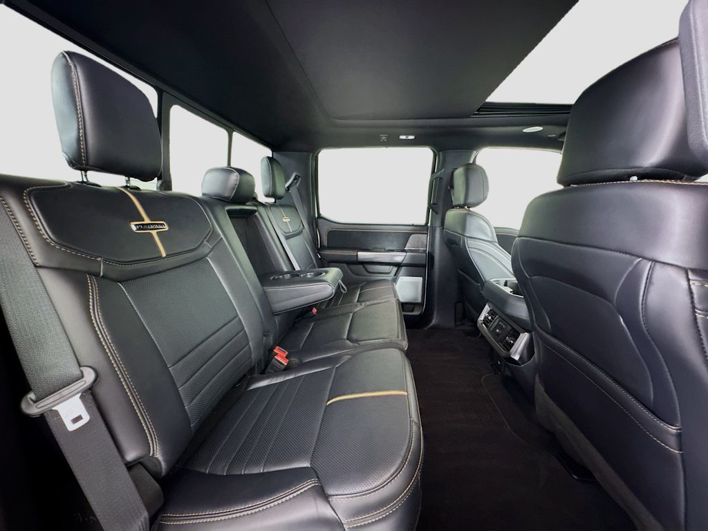 2024 Ford F-350 Super Duty Platinum - Photo 22