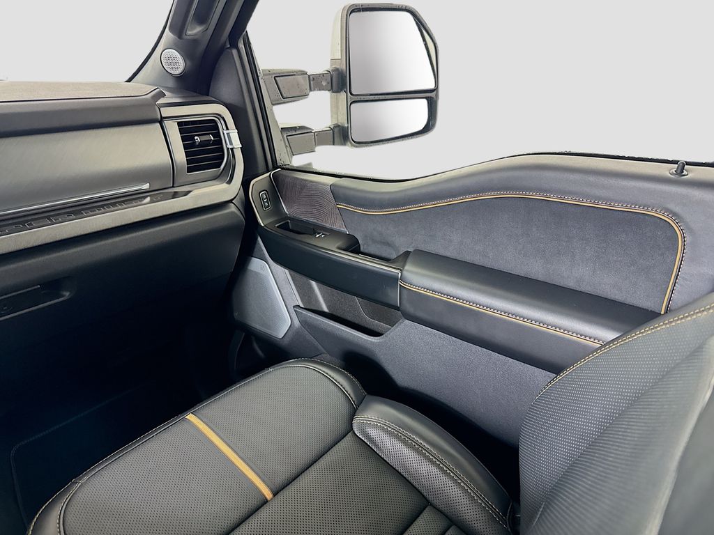 2024 Ford F-350 Super Duty Platinum - Photo 20