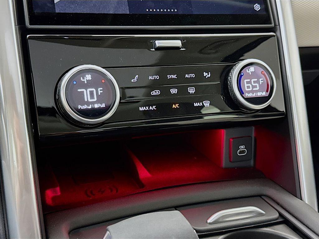 2025 Land Rover Discovery Dynamic SE - Photo 16